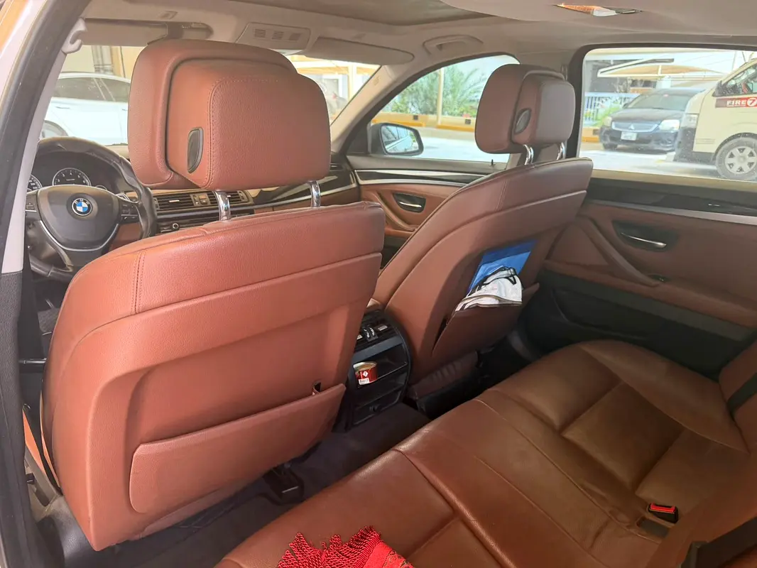 BMW 5-Series 535i 2013 - photo 3 - Import Émirats | International Cars