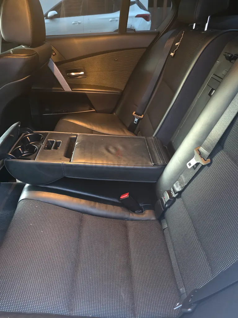 BMW 5-Series 525i 2007 - photo 12 - Import Émirats | International Cars