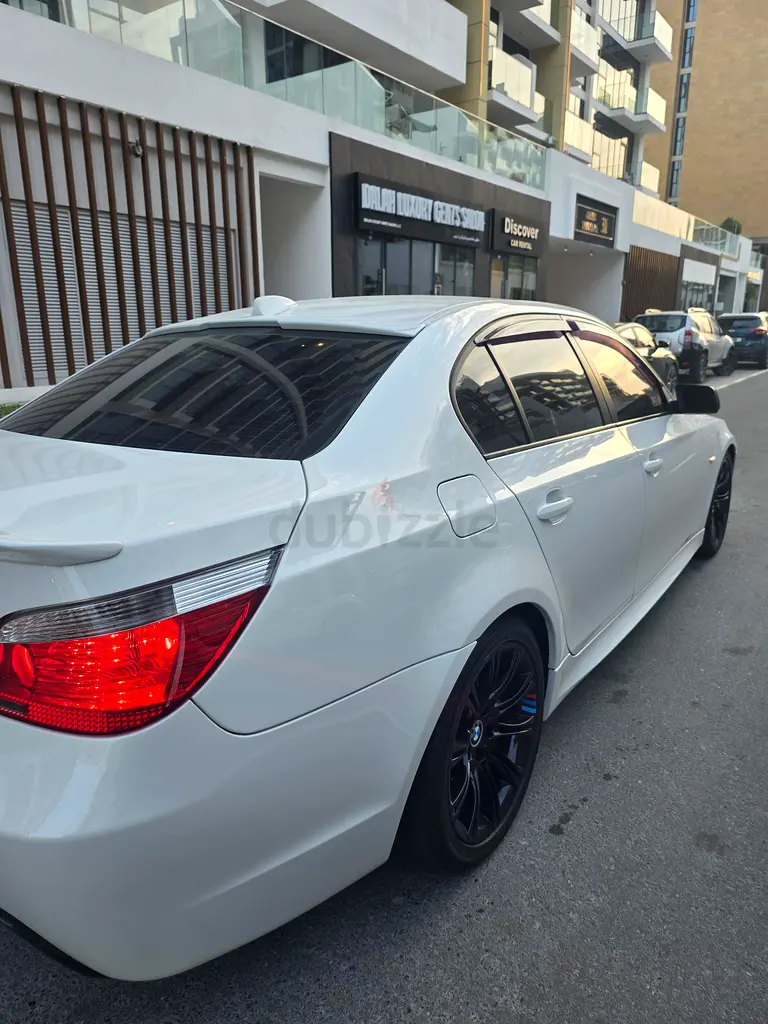 BMW 5-Series 525i 2007 - photo 7 - Import Émirats | International Cars
