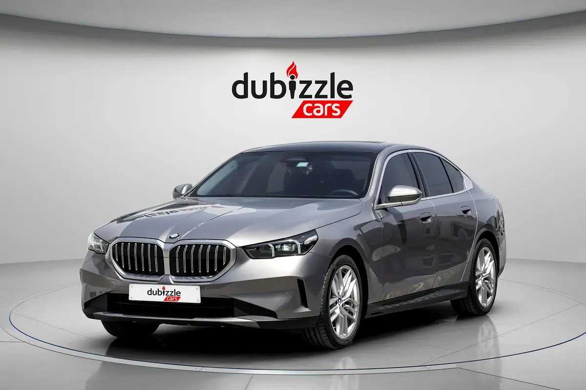 BMW 5-Series 520i 2026 - photo 3 - Import Émirats | International Cars