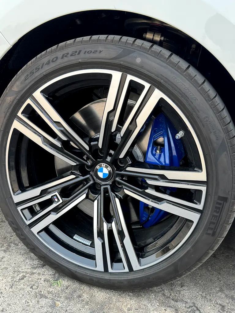 BMW 7-Series 740i M Sport 2026 - photo 7 - Import Émirats | International Cars