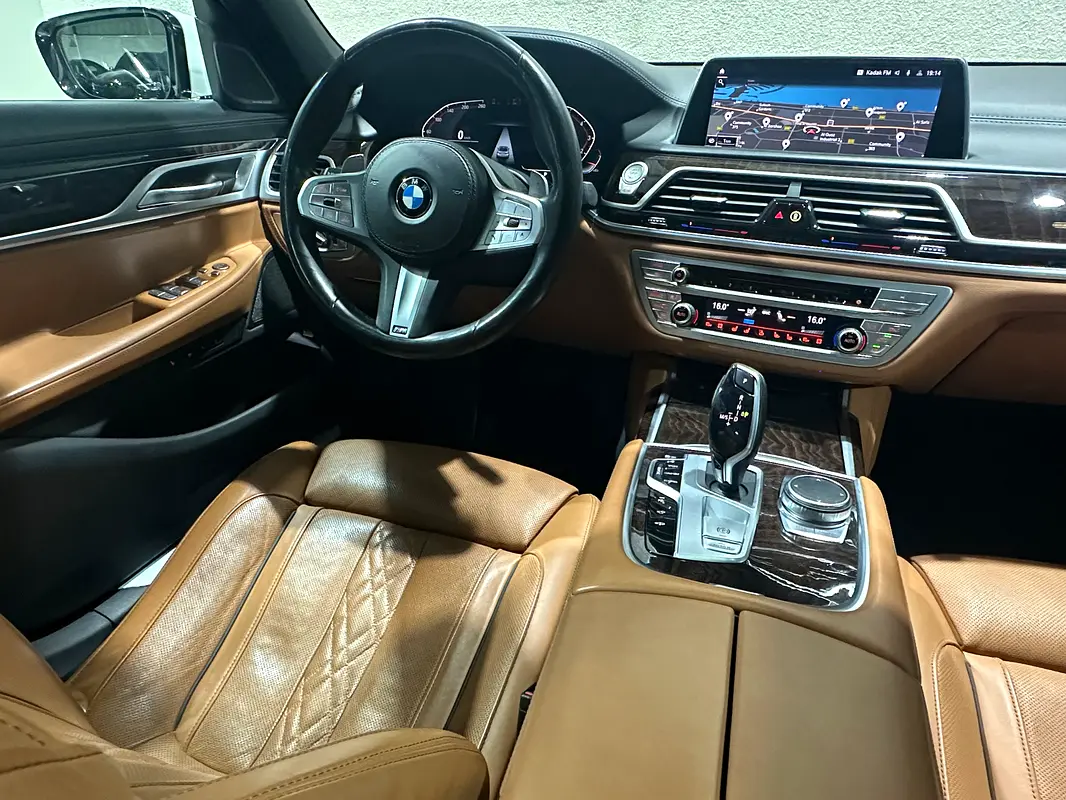 BMW 7-Series 730Li 2021 - photo 9 - Import Émirats | International Cars