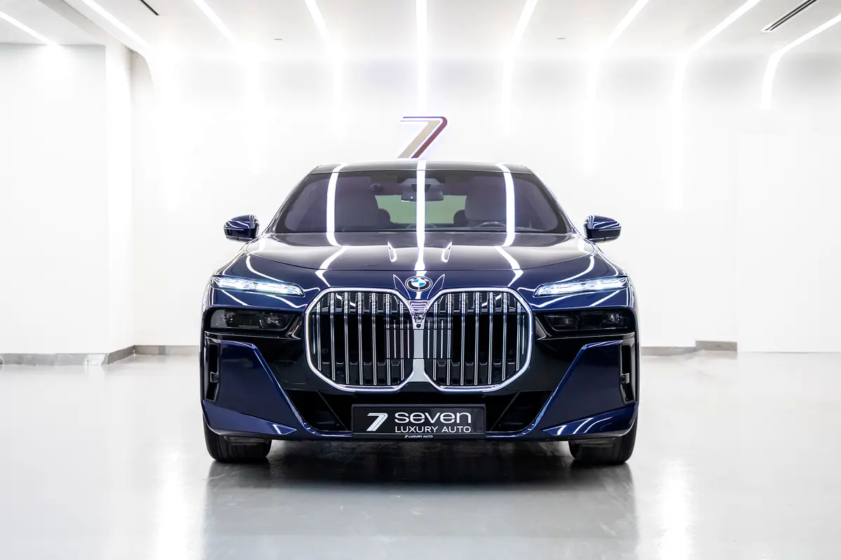 BMW 7-Série 735i 2023