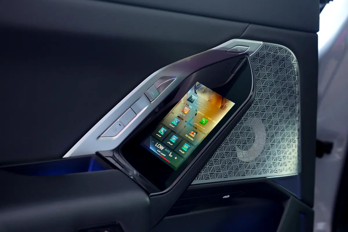 BMW 7-Series 750Li 2023 - photo 11 - Import Émirats | International Cars