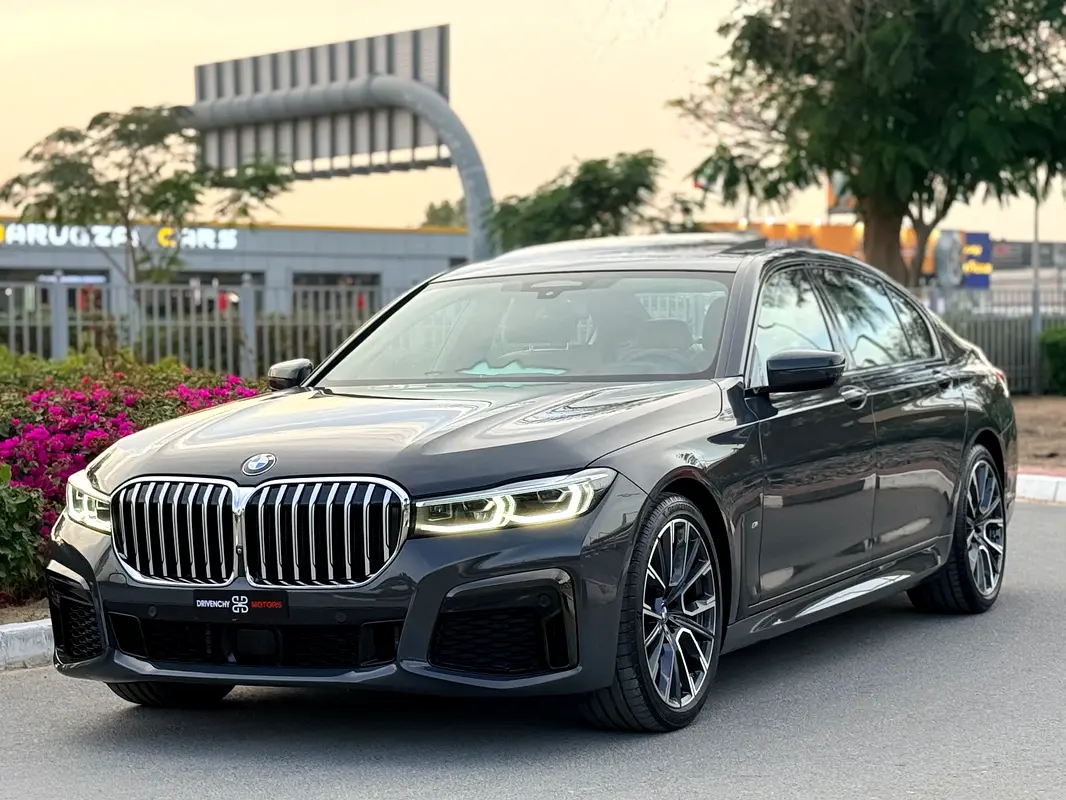 BMW 7-Series 730Li 2021 - photo 3 - Import Émirats | International Cars
