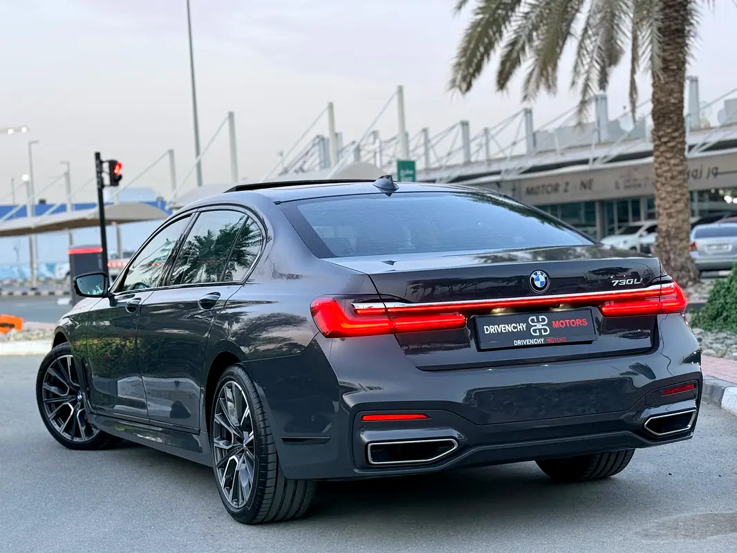 BMW 7-Series 730Li 2021 - photo 5 - Import Émirats | International Cars