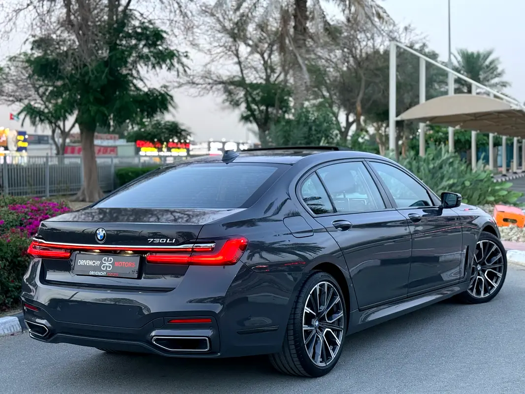 BMW 7-Series 730Li 2021 - photo 6 - Import Émirats | International Cars