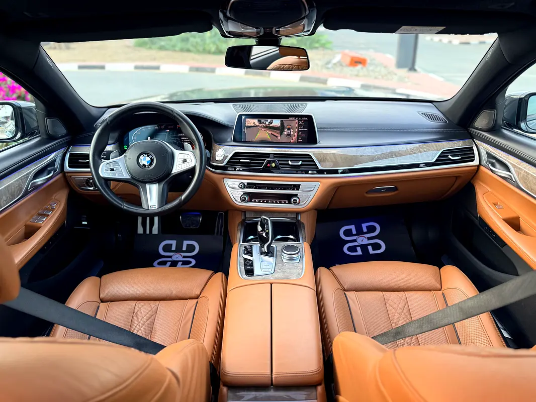 BMW 7-Series 730Li 2021 - photo 7 - Import Émirats | International Cars