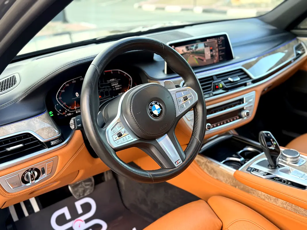 BMW 7-Series 730Li 2021 - photo 9 - Import Émirats | International Cars