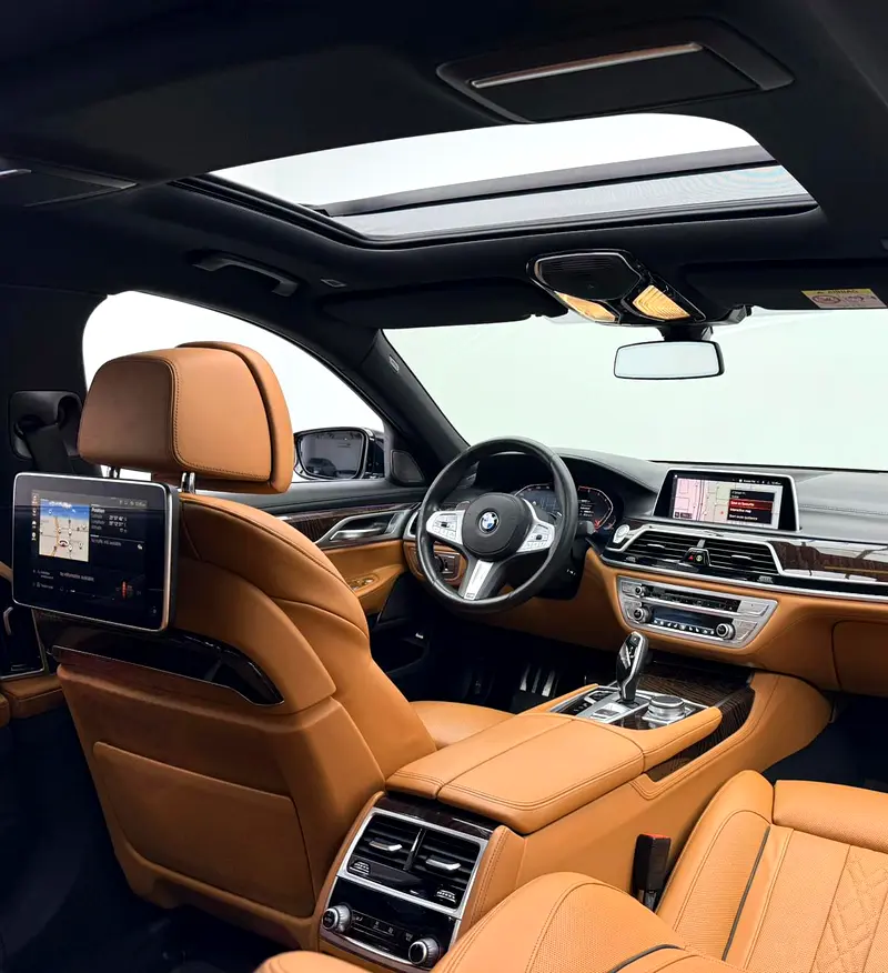 BMW 7-Series 730Li 2021 - photo 12 - Import Émirats | International Cars