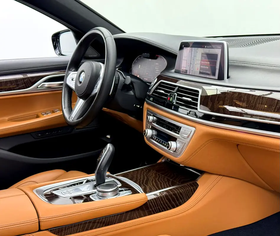 BMW 7-Series 730Li 2021 - photo 7 - Import Émirats | International Cars