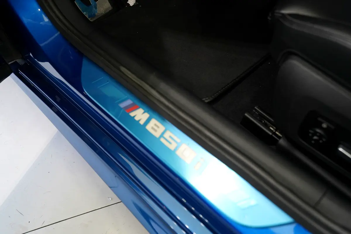 BMW 8-Series M850i xDrive Gran Coupe 2020 - photo 6 - Import Émirats | International Cars