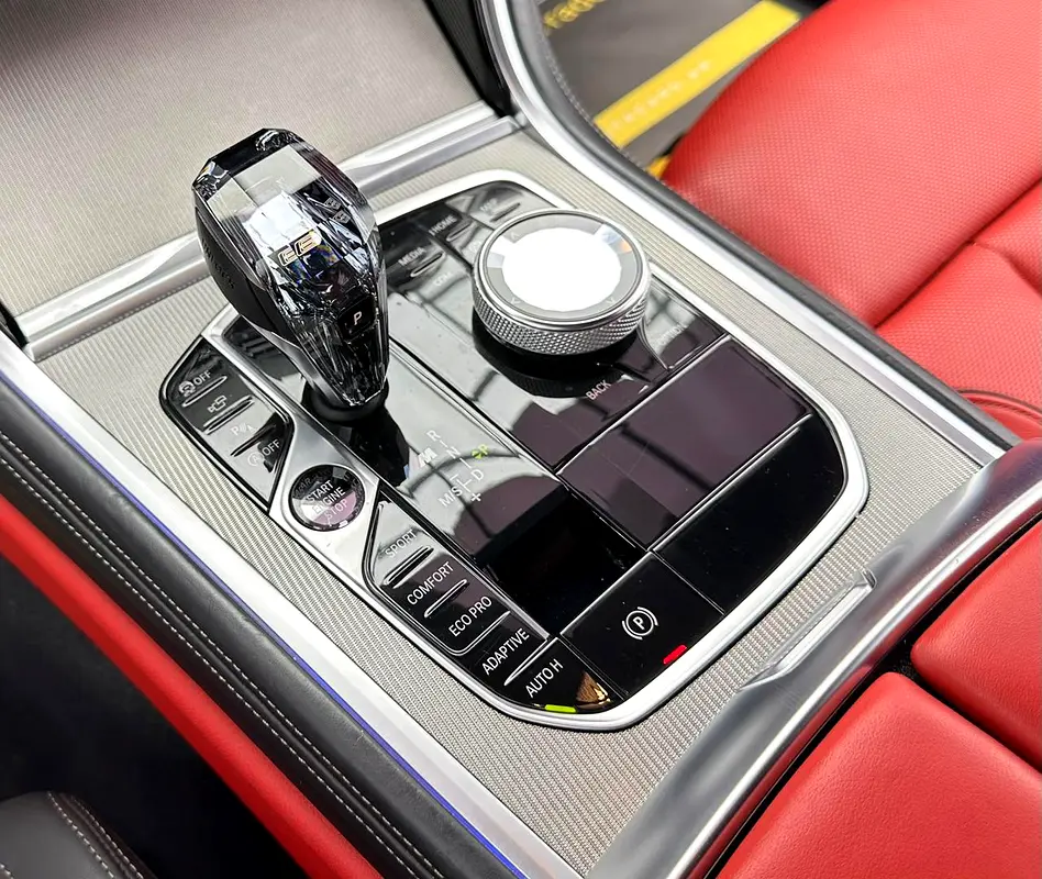 BMW 8-Series M850i xDrive 2019 - photo 11 - Import Émirats | International Cars