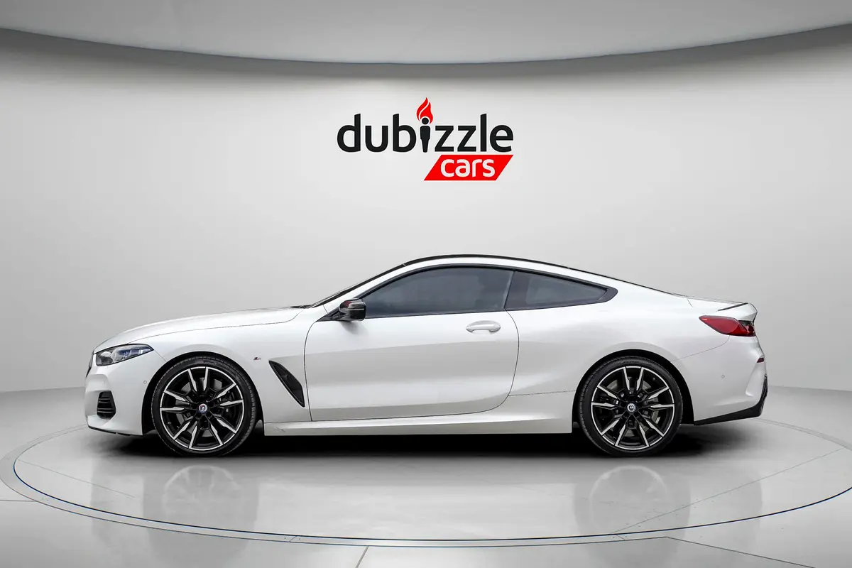 BMW 8-Series M850i xDrive 2023 - photo 5 - Import Émirats | International Cars