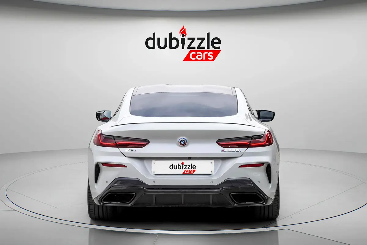 BMW 8-Series M850i xDrive 2023 - photo 7 - Import Émirats | International Cars