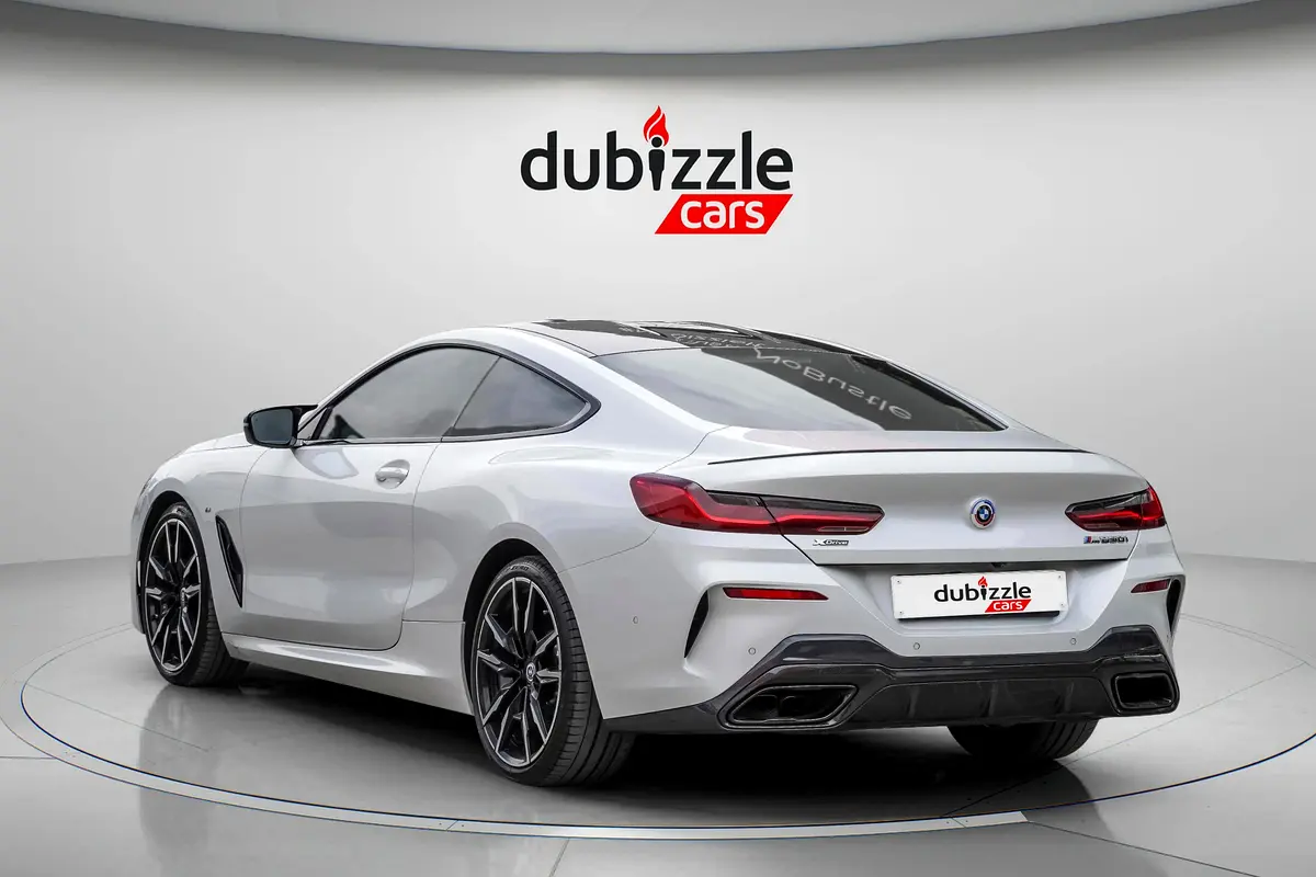 BMW 8-Series M850i xDrive 2023 - photo 8 - Import Émirats | International Cars