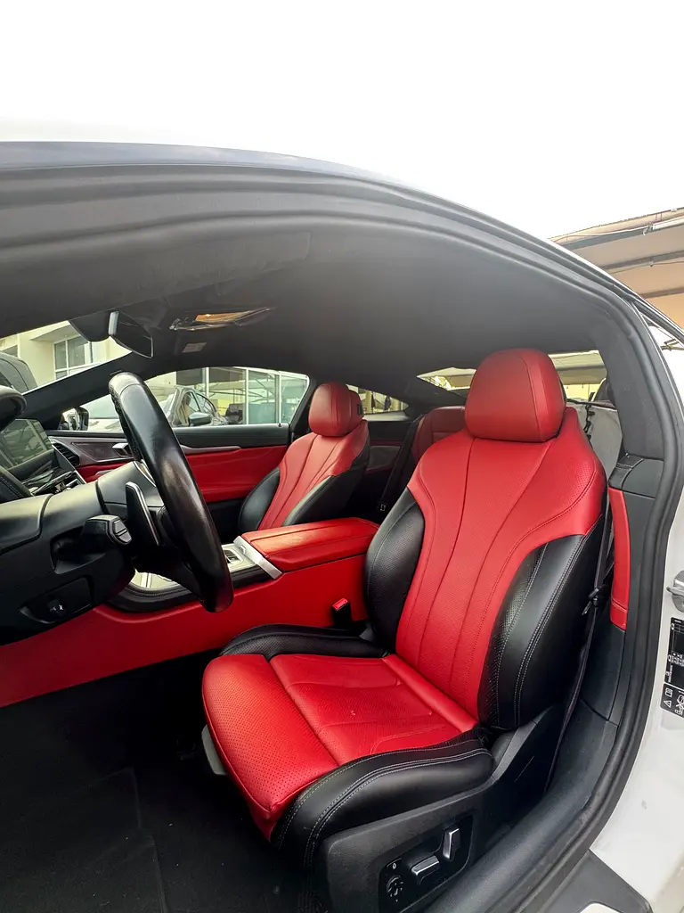 BMW 8-Series M850i xDrive 2019 - photo 7 - Import Émirats | International Cars