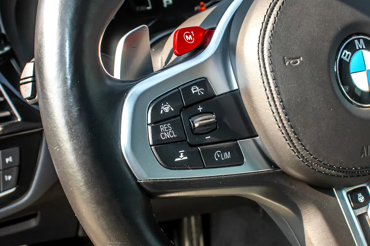 BMW M5 Standard 2018 - photo 12 - Import Émirats | International Cars