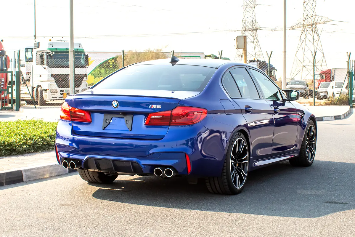 BMW M5 Standard 2018 - photo 8 - Import Émirats | International Cars