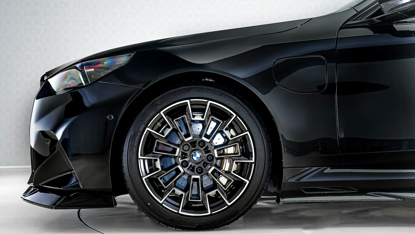 BMW M5 M5 Competition 2026 - photo 11 - Import Émirats | International Cars