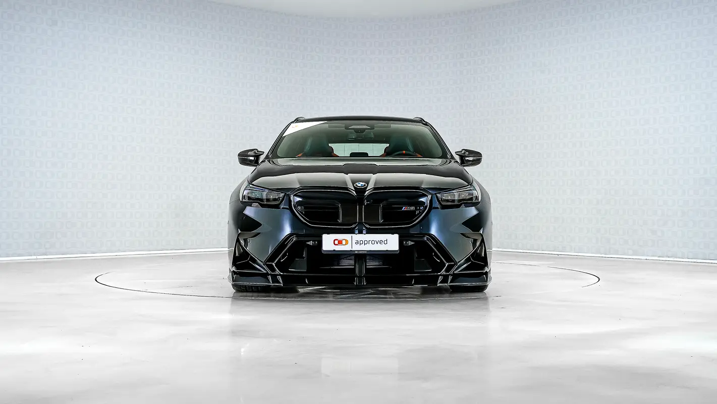 BMW M5 M5 Competition 2026 - photo 8 - Import Émirats | International Cars