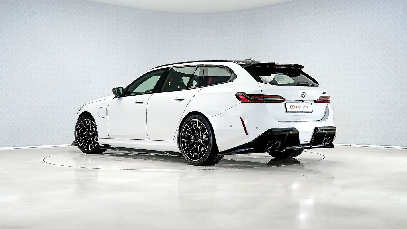BMW M5 M5 Competition 2026 - photo 2 - Import Émirats | International Cars