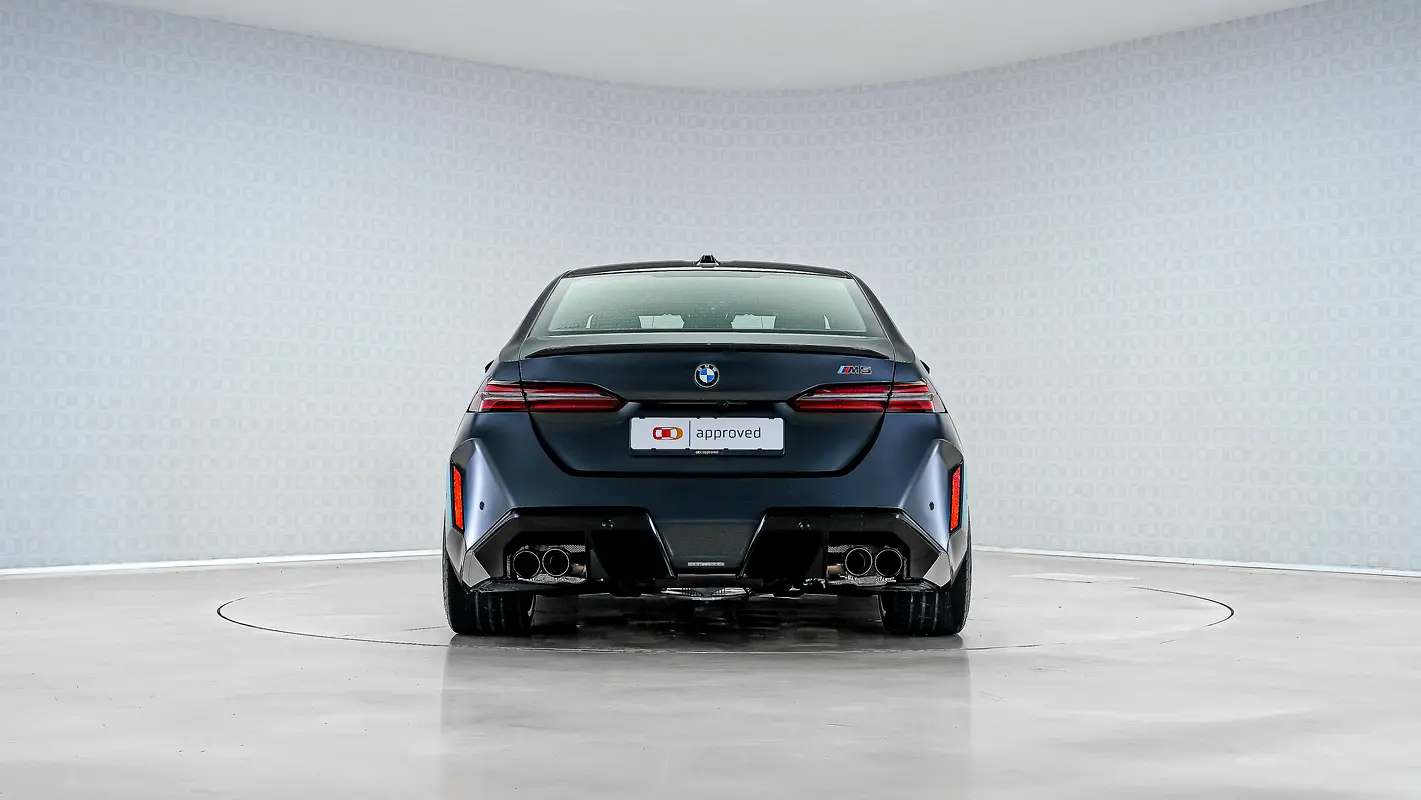 BMW M5 M5 Competition 2025 - photo 10 - Import Émirats | International Cars