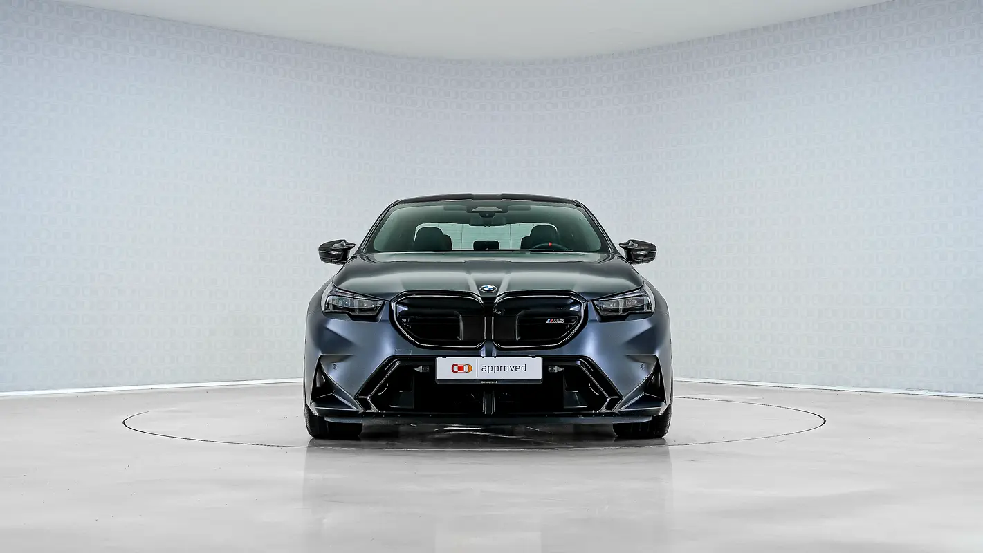 BMW M5 M5 Competition 2025 - photo 8 - Import Émirats | International Cars