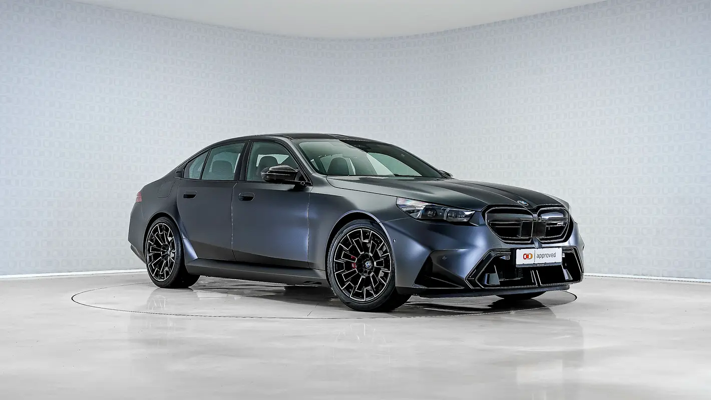 BMW M5 M5 Competition 2025 - photo 9 - Import Émirats | International Cars