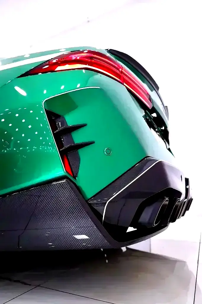 BMW M5 M5 Competition 2025 - photo 8 - Import Émirats | International Cars