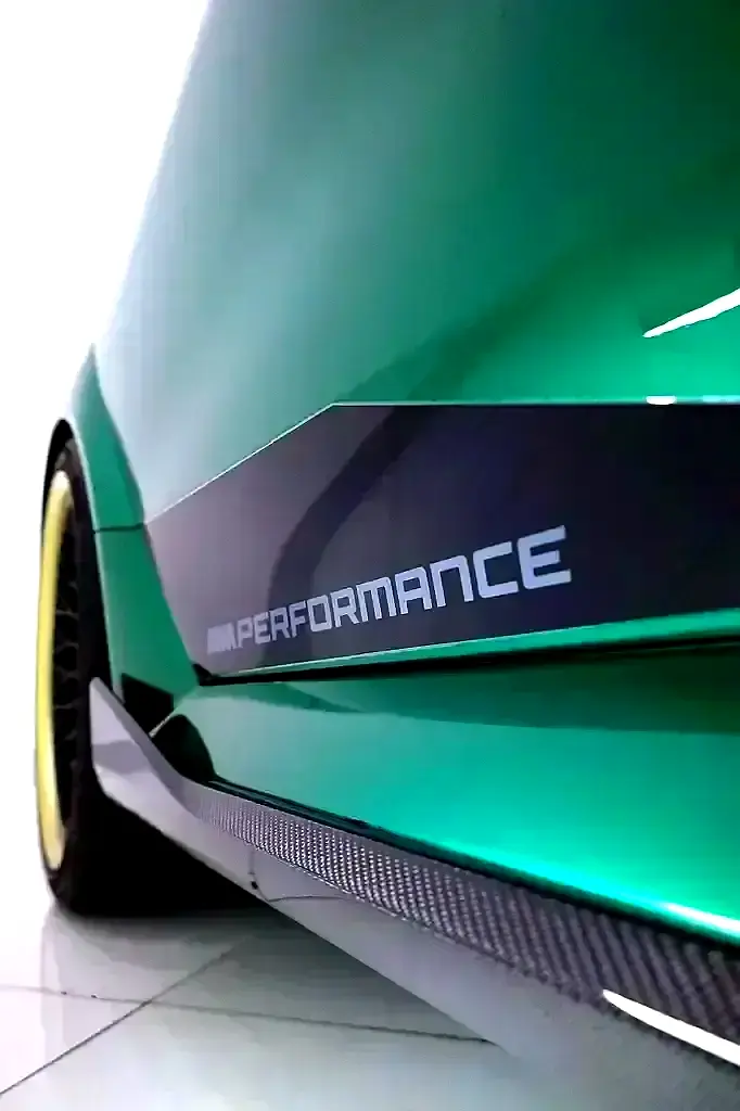 BMW M5 M5 Competition 2025 - photo 9 - Import Émirats | International Cars