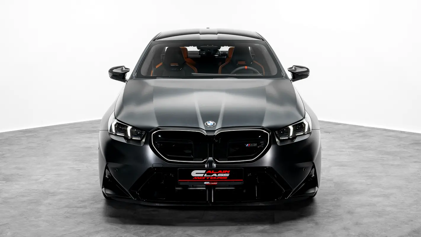 BMW M5 Standard 2026 - photo 3 - Import Émirats | International Cars