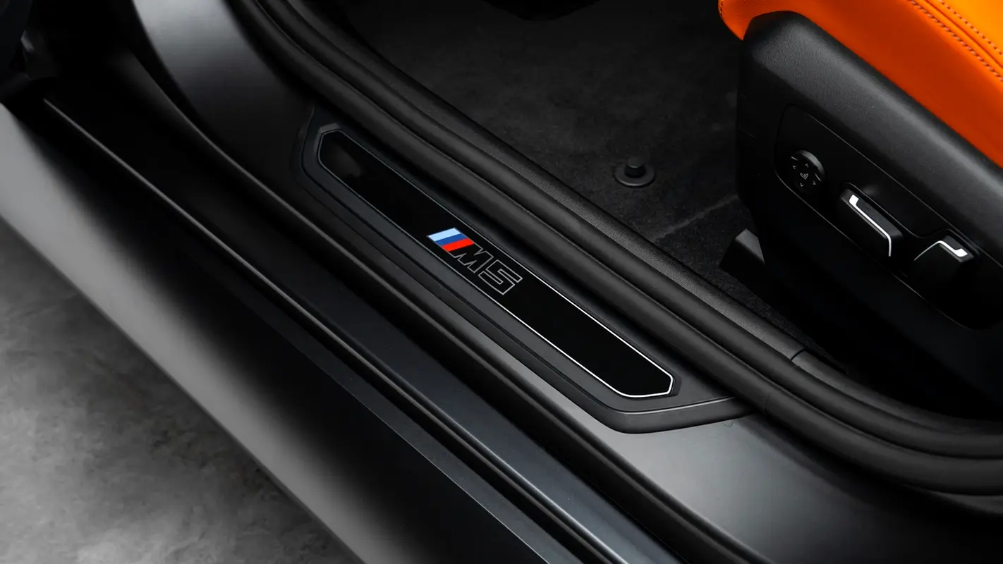 BMW M5 Standard 2026 - photo 9 - Import Émirats | International Cars