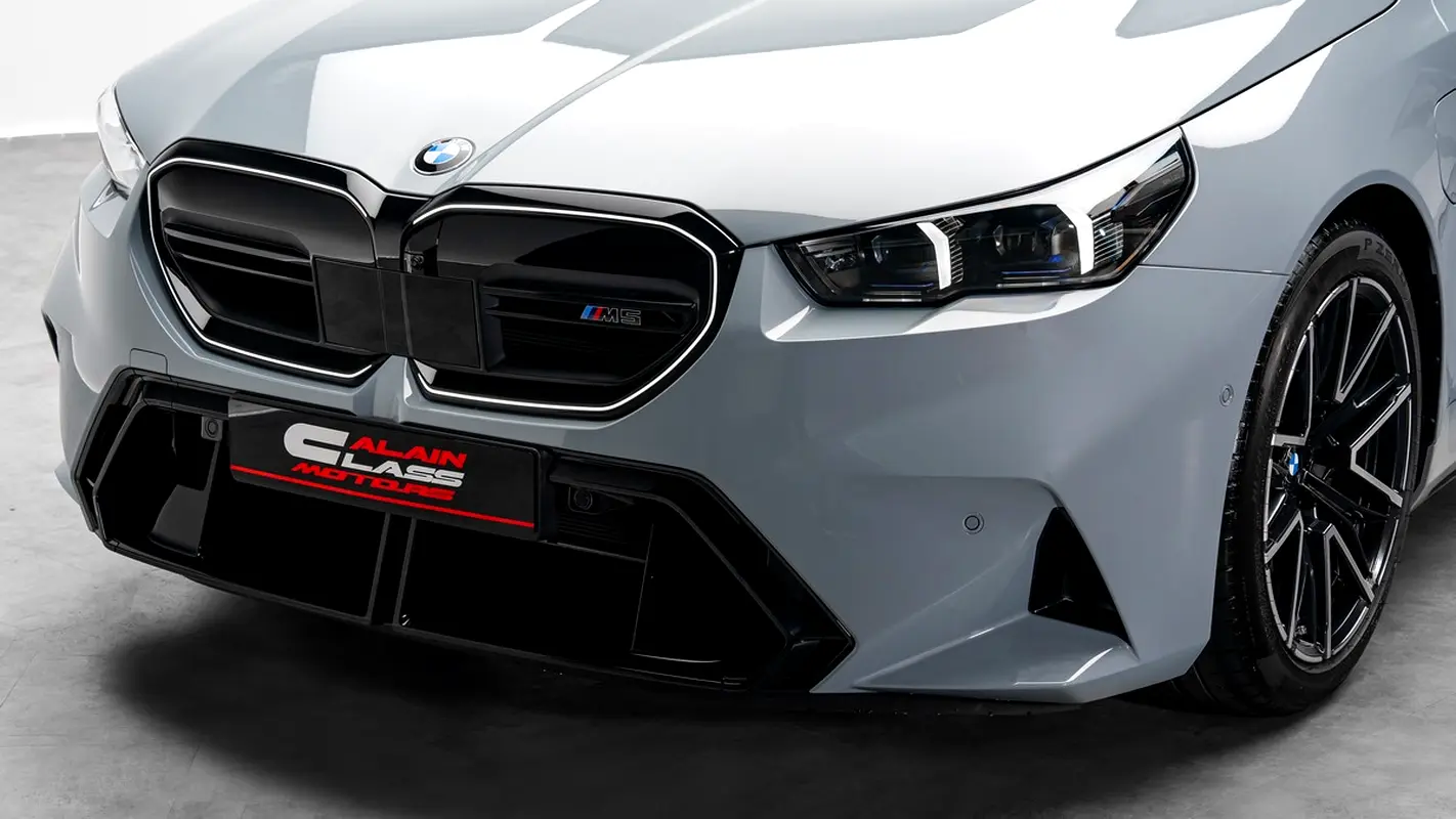 BMW M5 Standard 2026 - photo 5 - Import Émirats | International Cars