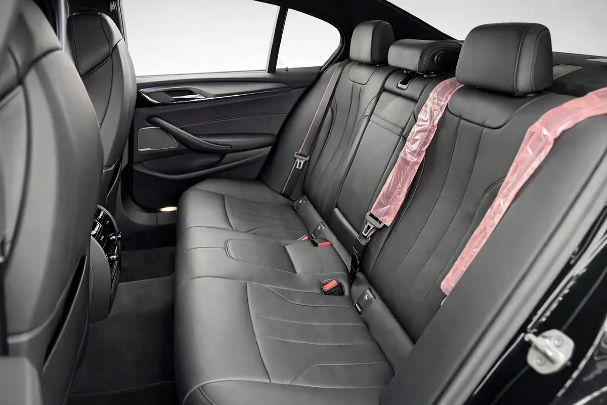 BMW M5 M5 Competition 2023 - photo 8 - Import Émirats | International Cars