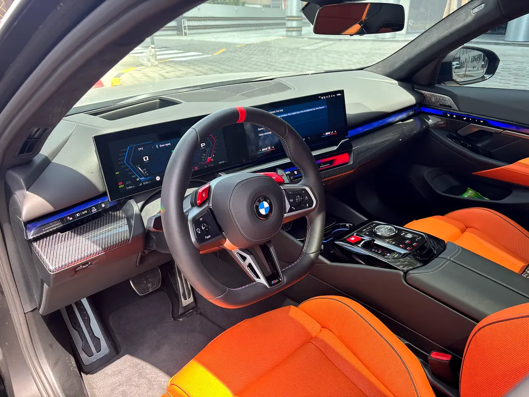 BMW M5 Other 2026 - photo 12 - Import Émirats | International Cars