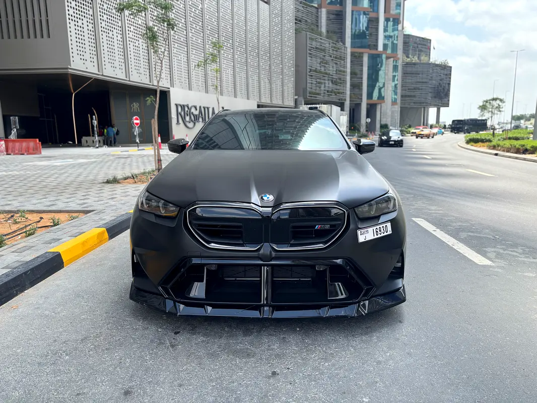 BMW M5 Other 2026 - photo 2 - Import Émirats | International Cars