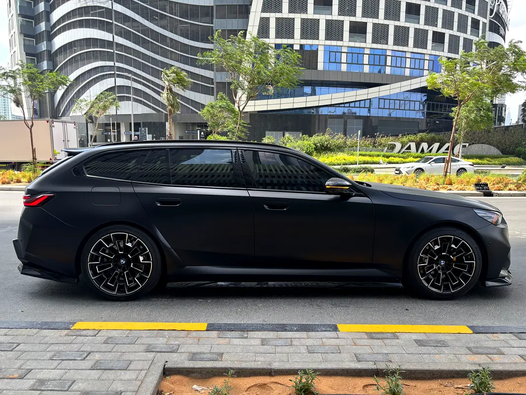 BMW M5 Other 2026 - photo 4 - Import Émirats | International Cars