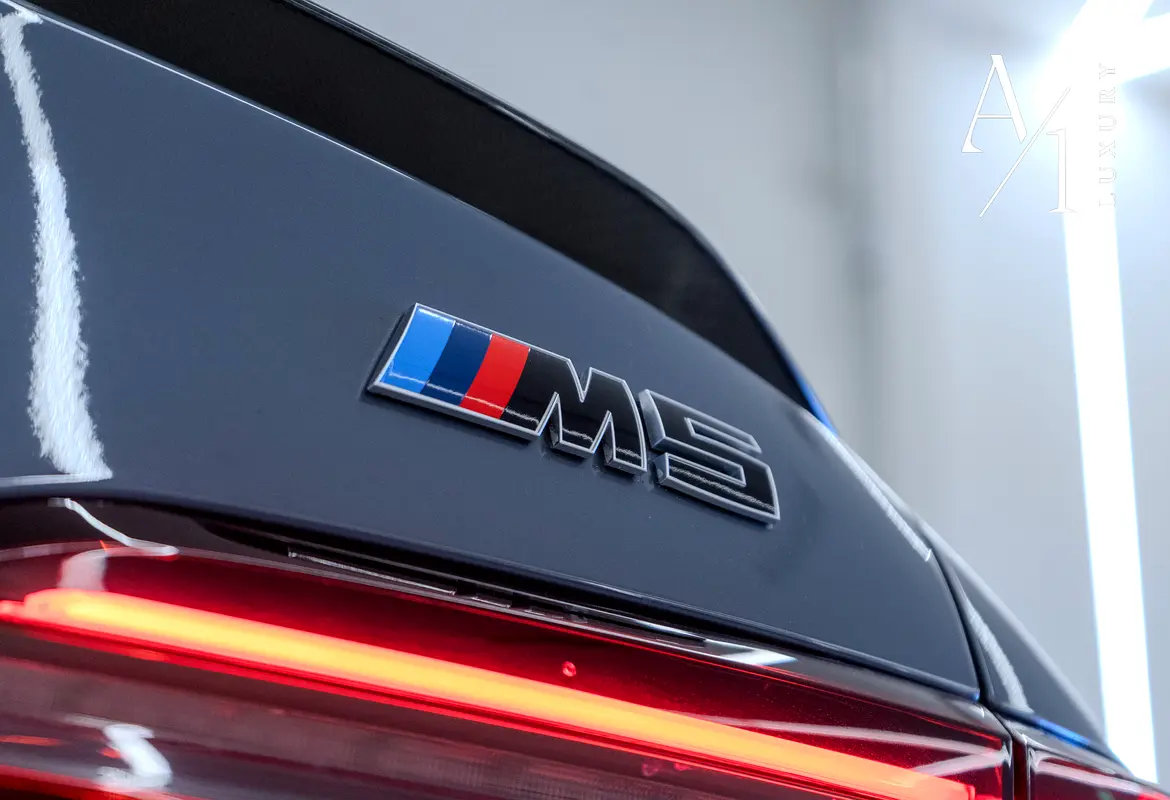 BMW M5 M5 Competition 2025 - photo 5 - Import Émirats | International Cars