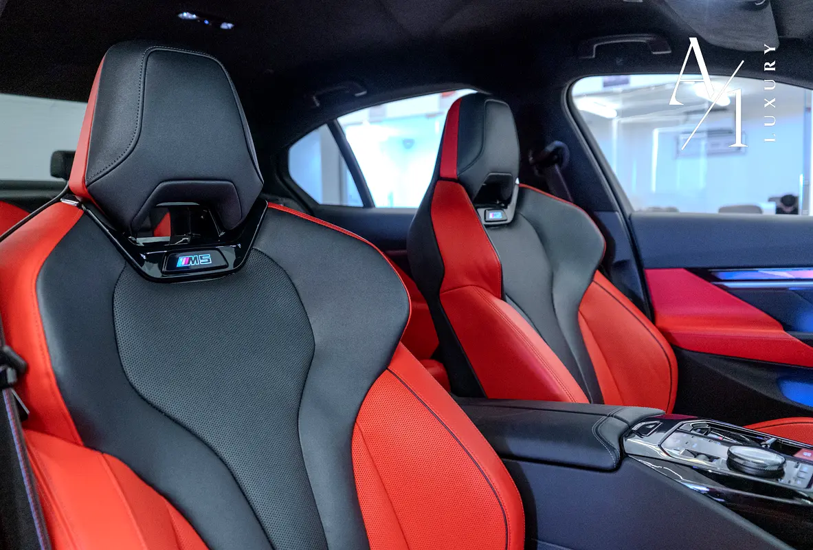 BMW M5 M5 Competition 2025 - photo 8 - Import Émirats | International Cars