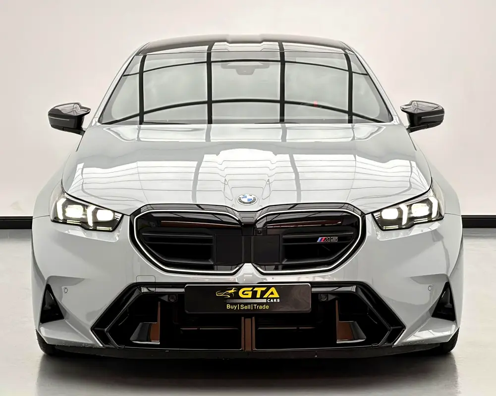 BMW M5 Standard 2026 - photo 2 - Import Émirats | International Cars