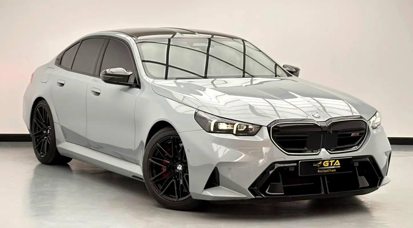 BMW M5 Standard 2026 - photo 3 - Import Émirats | International Cars