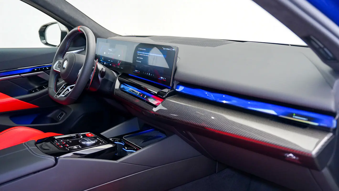 BMW M5 Standard 2026 - photo 6 - Import Émirats | International Cars