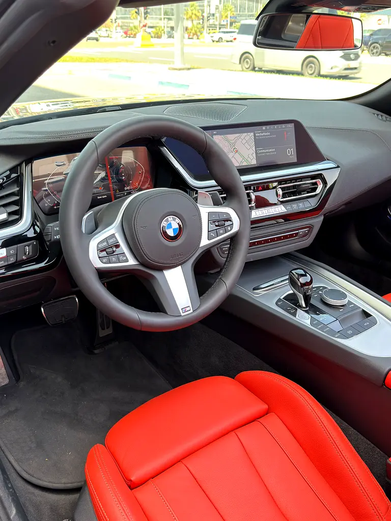 BMW Z4 sDrive 30i M Sport 2026 - photo 11 - Import Émirats | International Cars