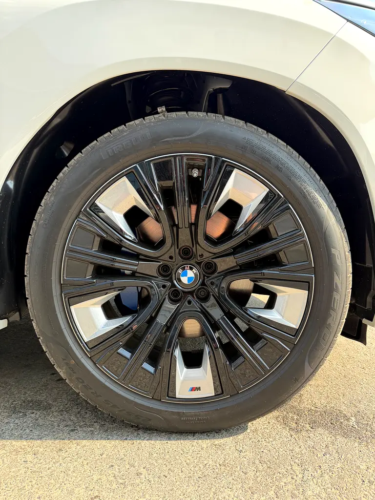 BMW X3 xDrive30i M Sport 2026 - photo 7 - Import Émirats | International Cars