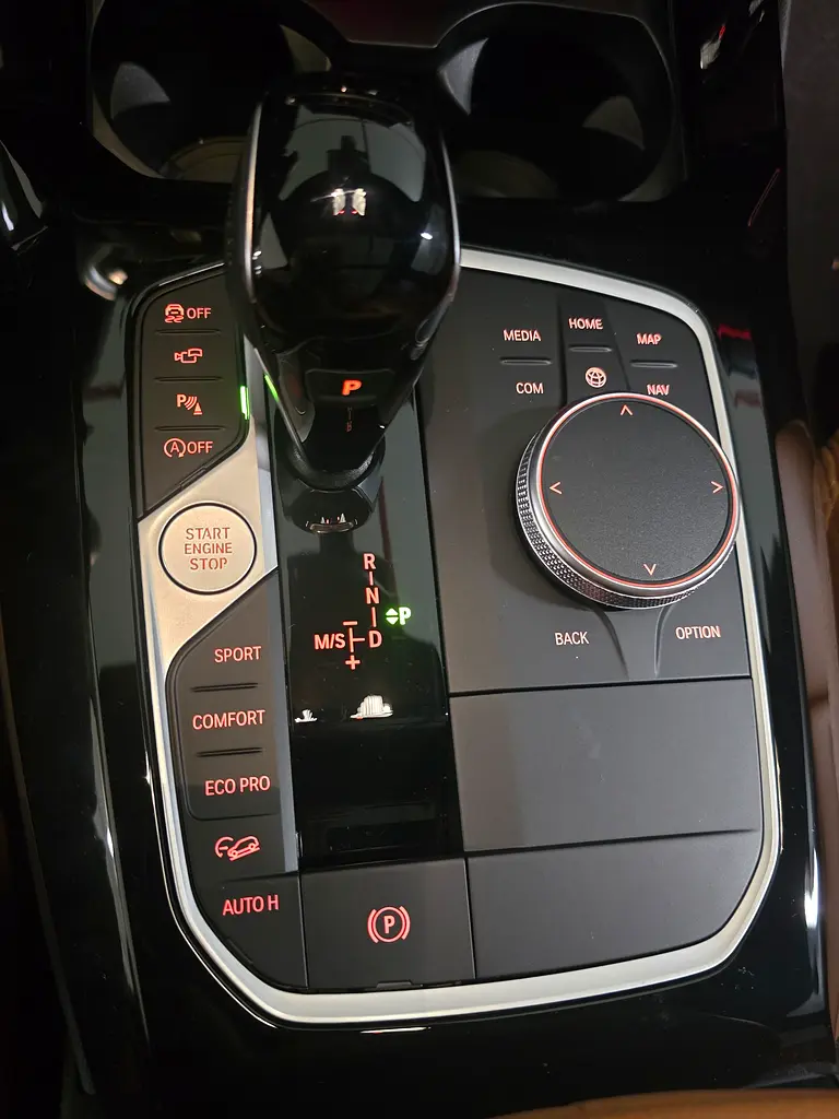 BMW X3 xDrive 30i M Sport 2023 - photo 12 - Import Émirats | International Cars