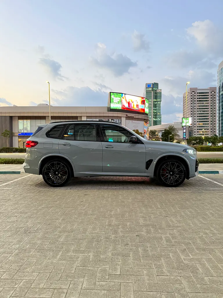BMW X5 X5M Competition 2026 - photo 6 - Import Émirats | International Cars
