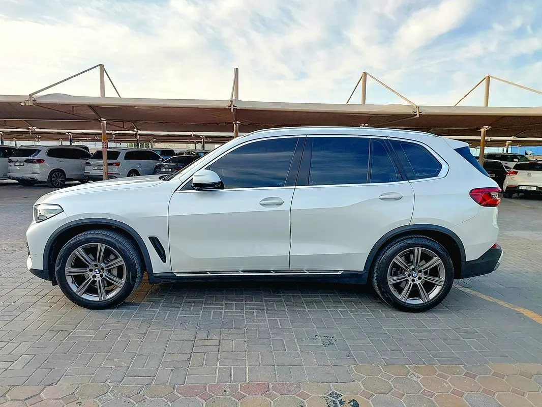 BMW X5 Xdrive 40i 2019 - photo 5 - Import Émirats | International Cars
