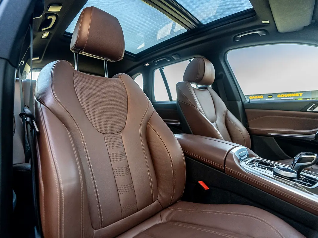 BMW X5 xDrive40i M Sport 2019 - photo 11 - Import Émirats | International Cars