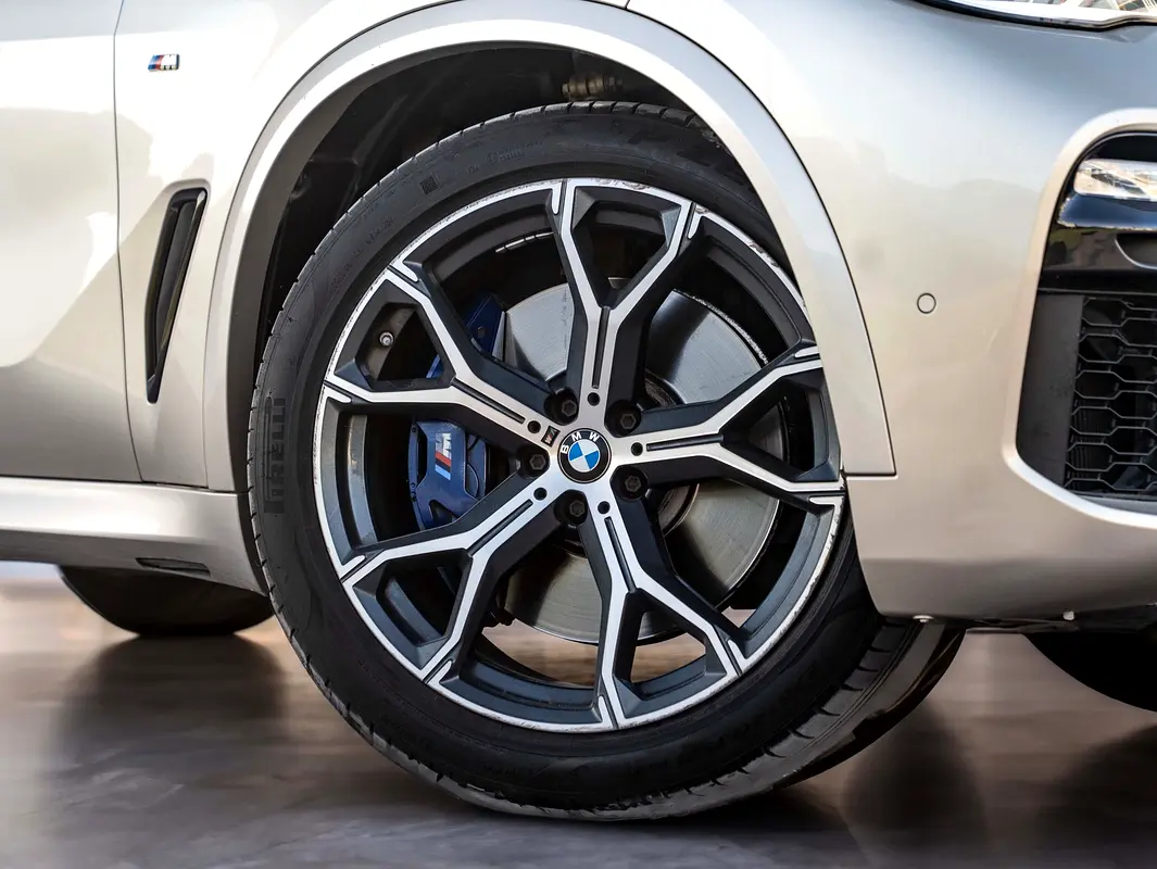 BMW X5 xDrive40i M Sport 2019 - photo 9 - Import Émirats | International Cars